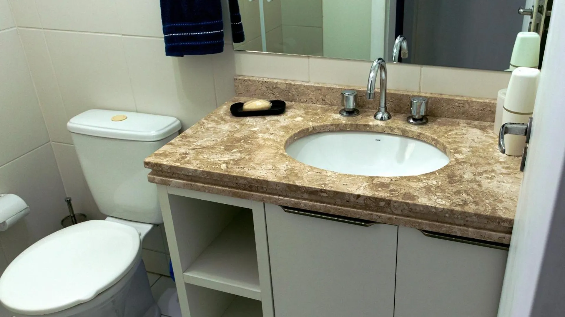 Apartamento A 200M Da Praia Ingleses, Predio Com Piscina Florianopolis 0*,